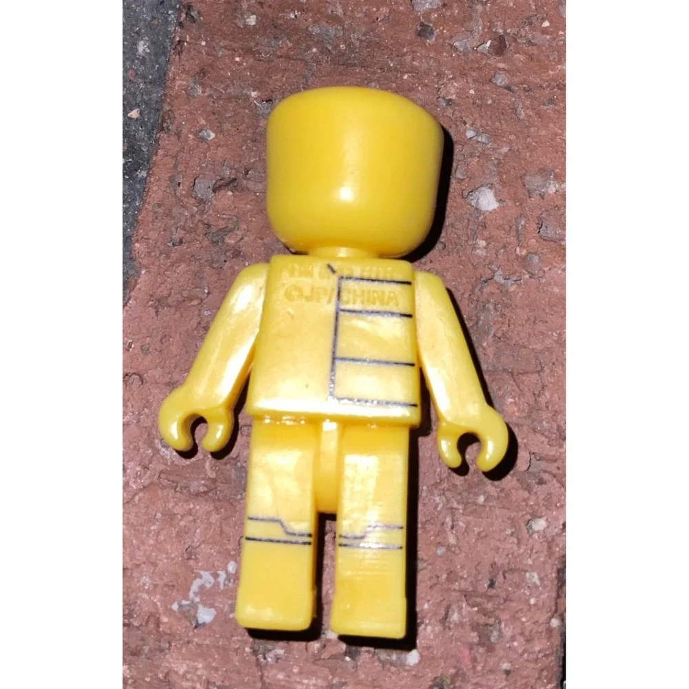 Ryan's World Robot‎ Ryan Yellow 2.25